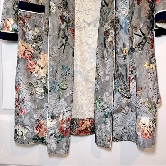ZARA Floral Jacquard Kimono Robe Kaftan Gray Belted Boho Luxe Lounge Size Small